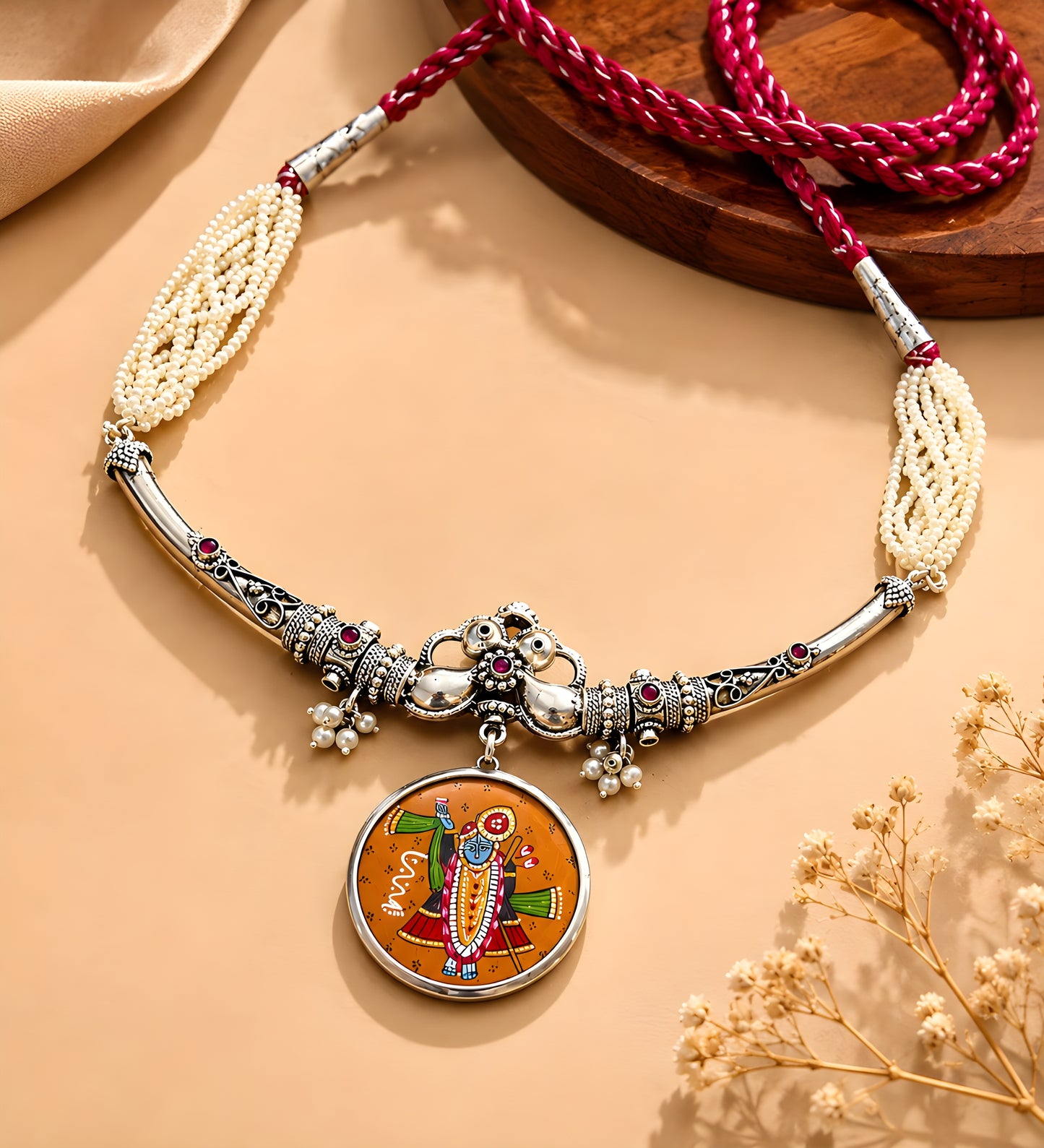Hastaakala Silver Hasli Necklace with Shrinathji Pichwai Pendant