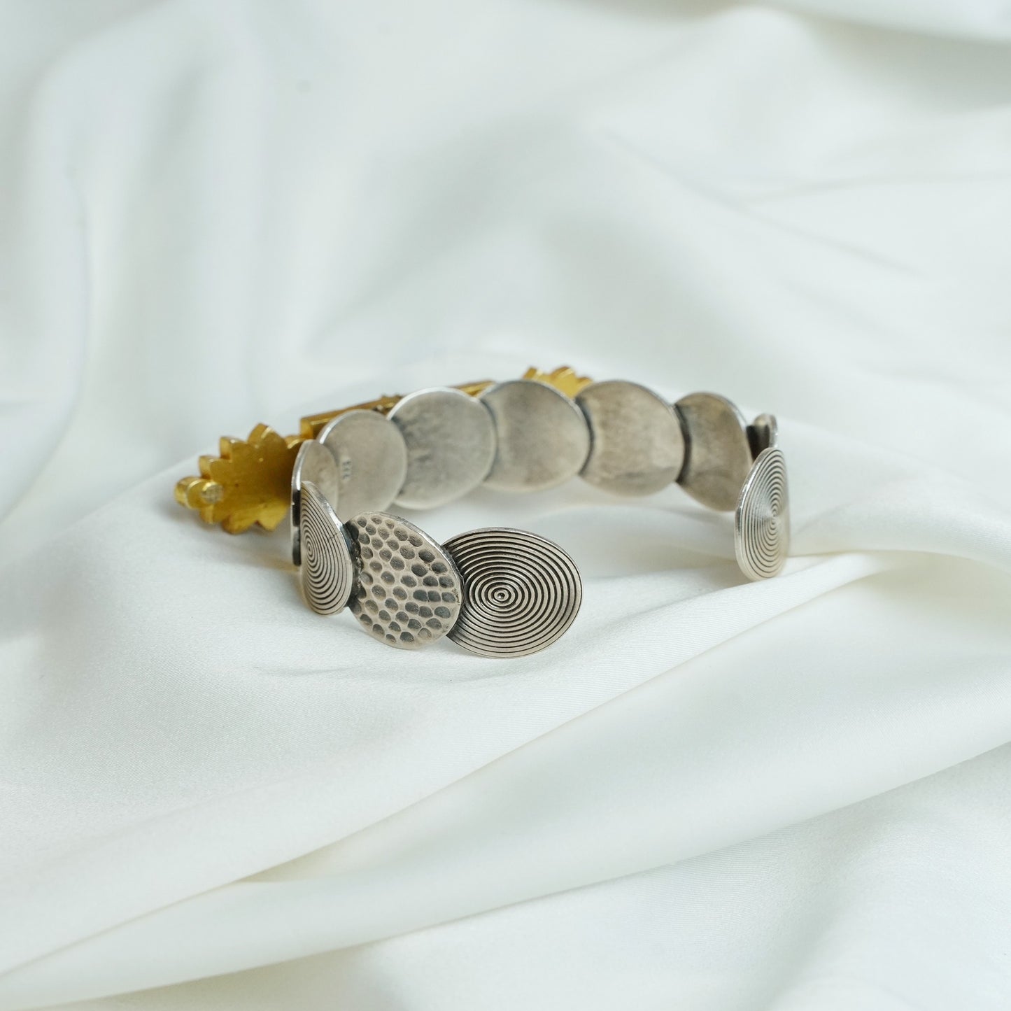 925 Silver Cuff| Anokhi Kundan Silver Fusion Cuff