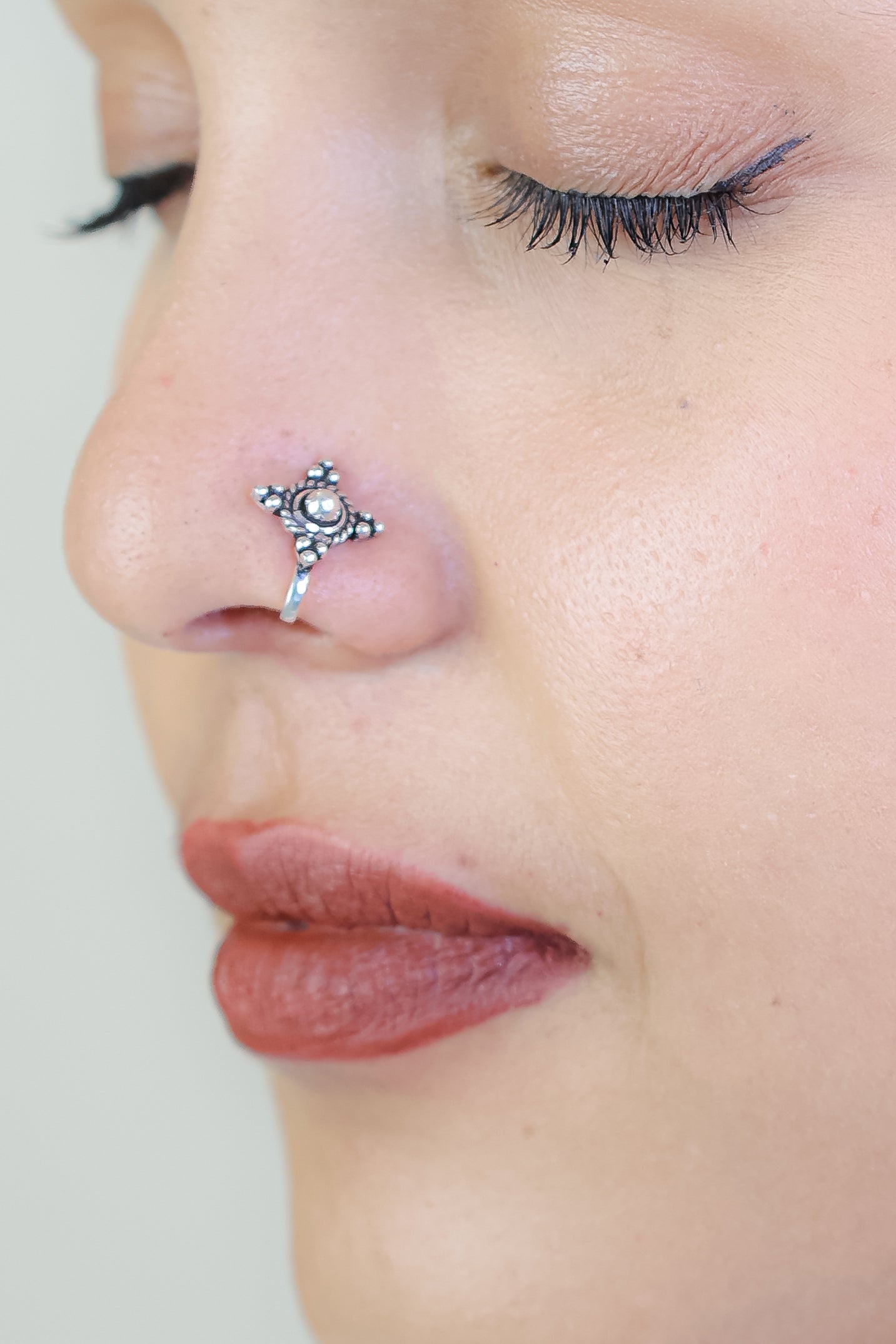 925 Silver Nosepin| Nazakat Statement Silver Square Nosepin( Clip-on)