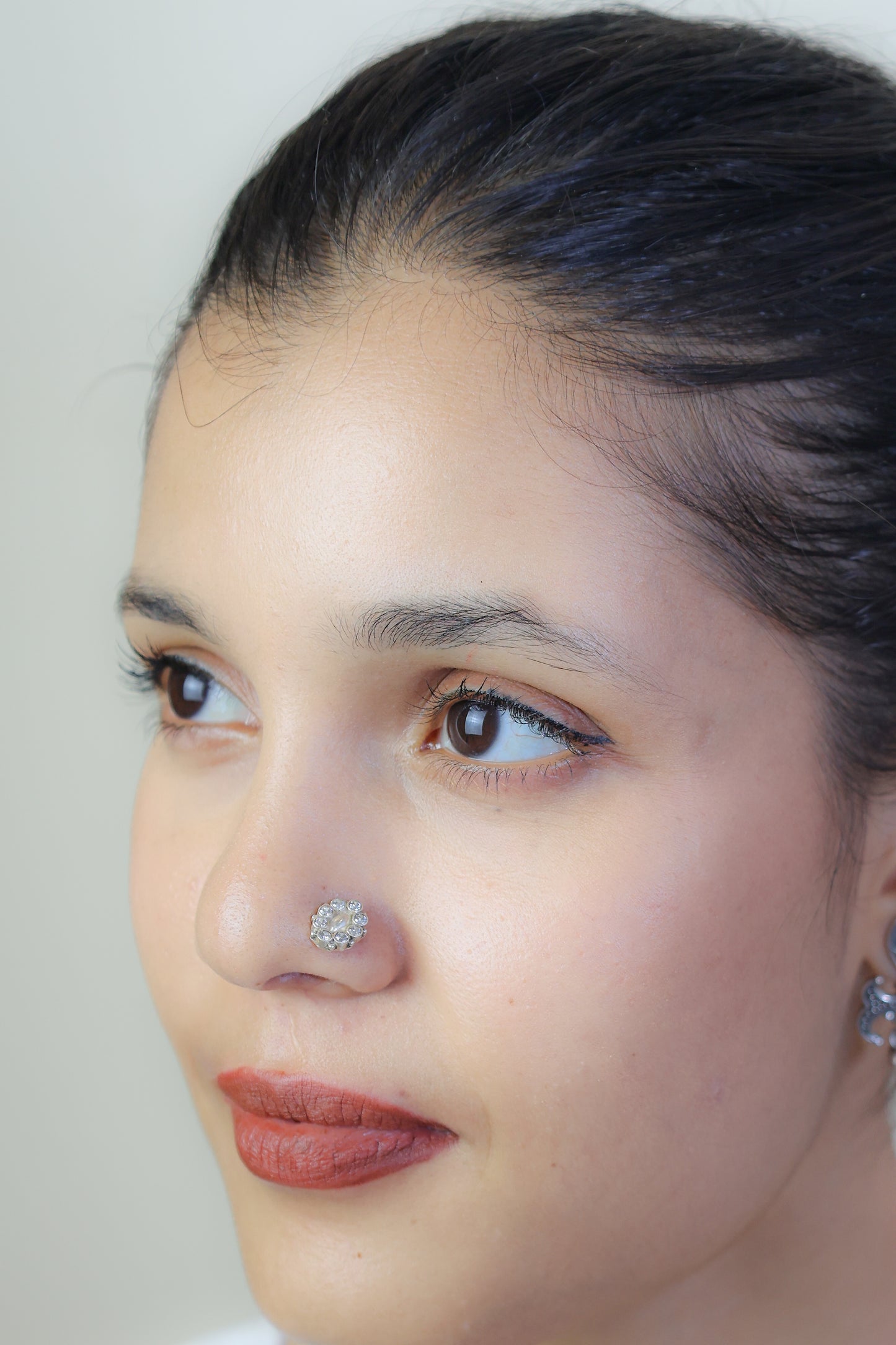 925 Silver Nosepin| Nazakat Zircon Oval Silver Nosepin( Wire)