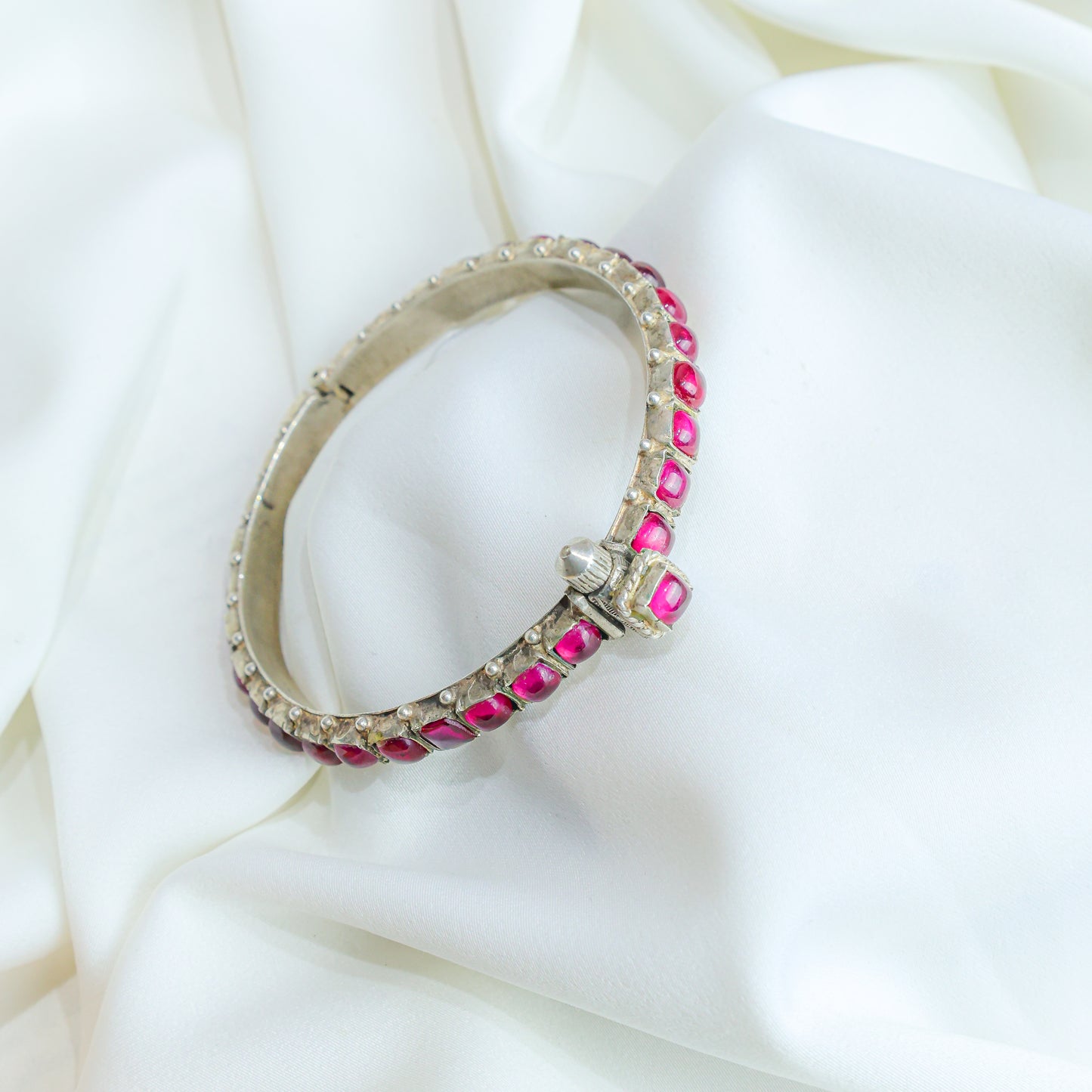 925 Silver Bangle| Asama Cut-stone Silver Ruby Stone Adjustable Bangle
