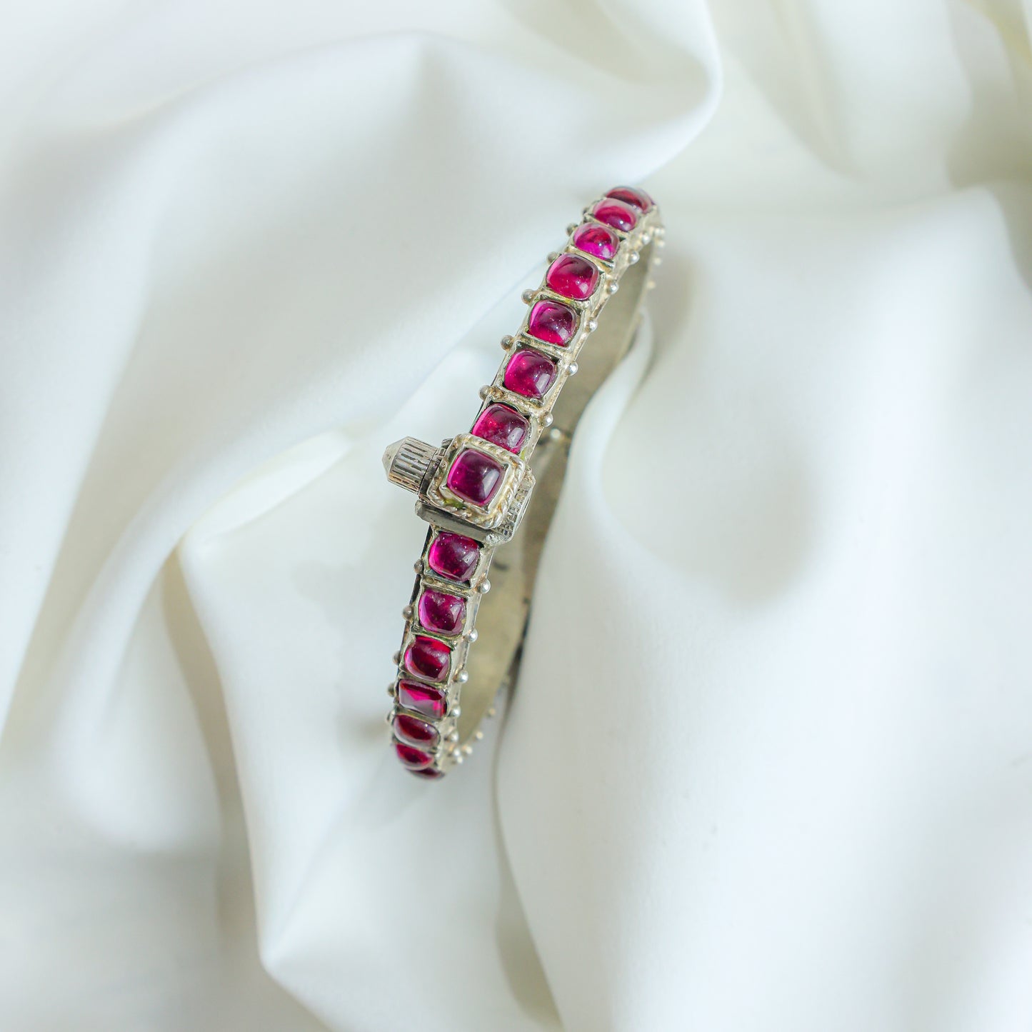 925 Silver Bangle| Asama Cut-stone Silver Ruby Stone Adjustable Bangle