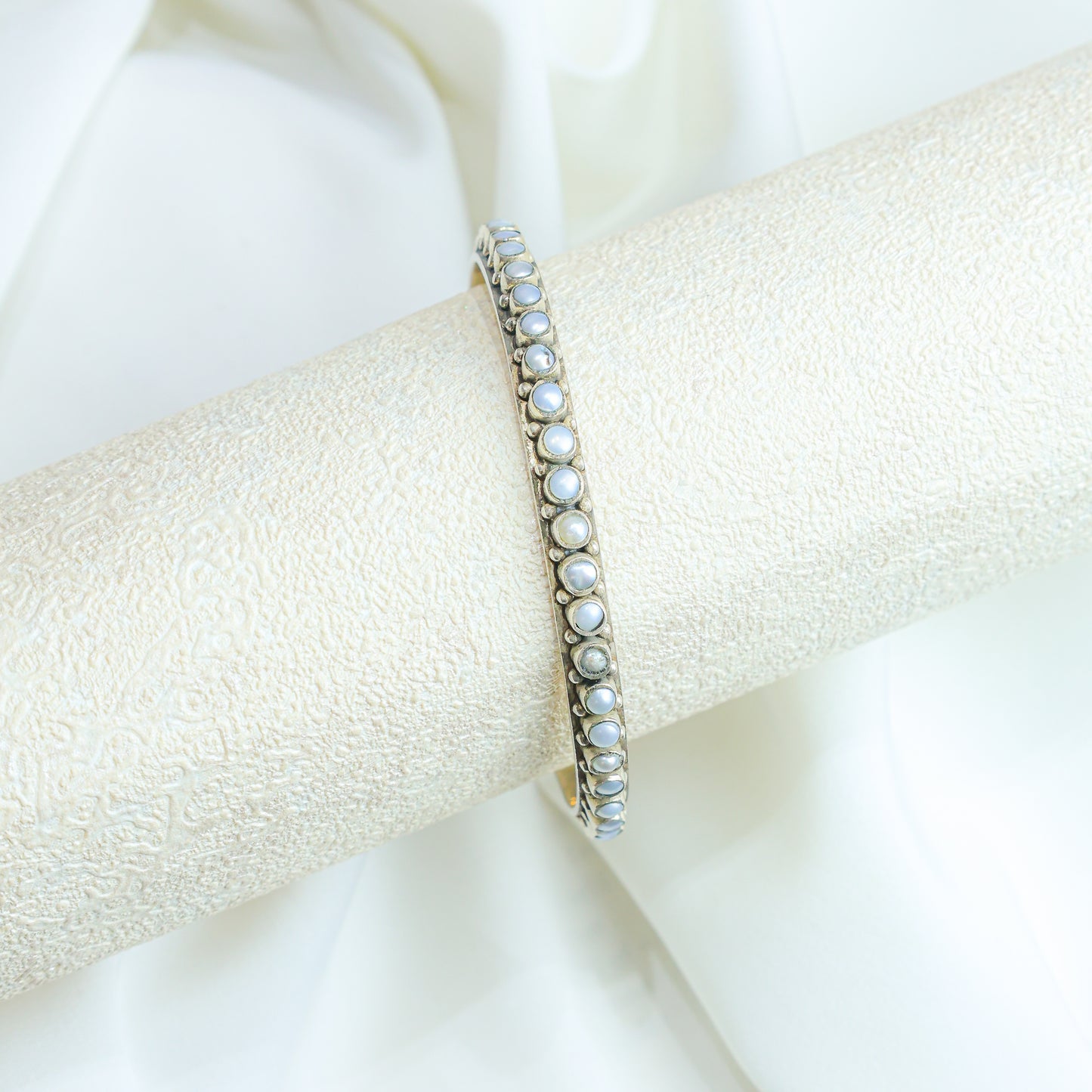 925 Silver Bangle| Asama Cut-stone Silver Pearl Bangle