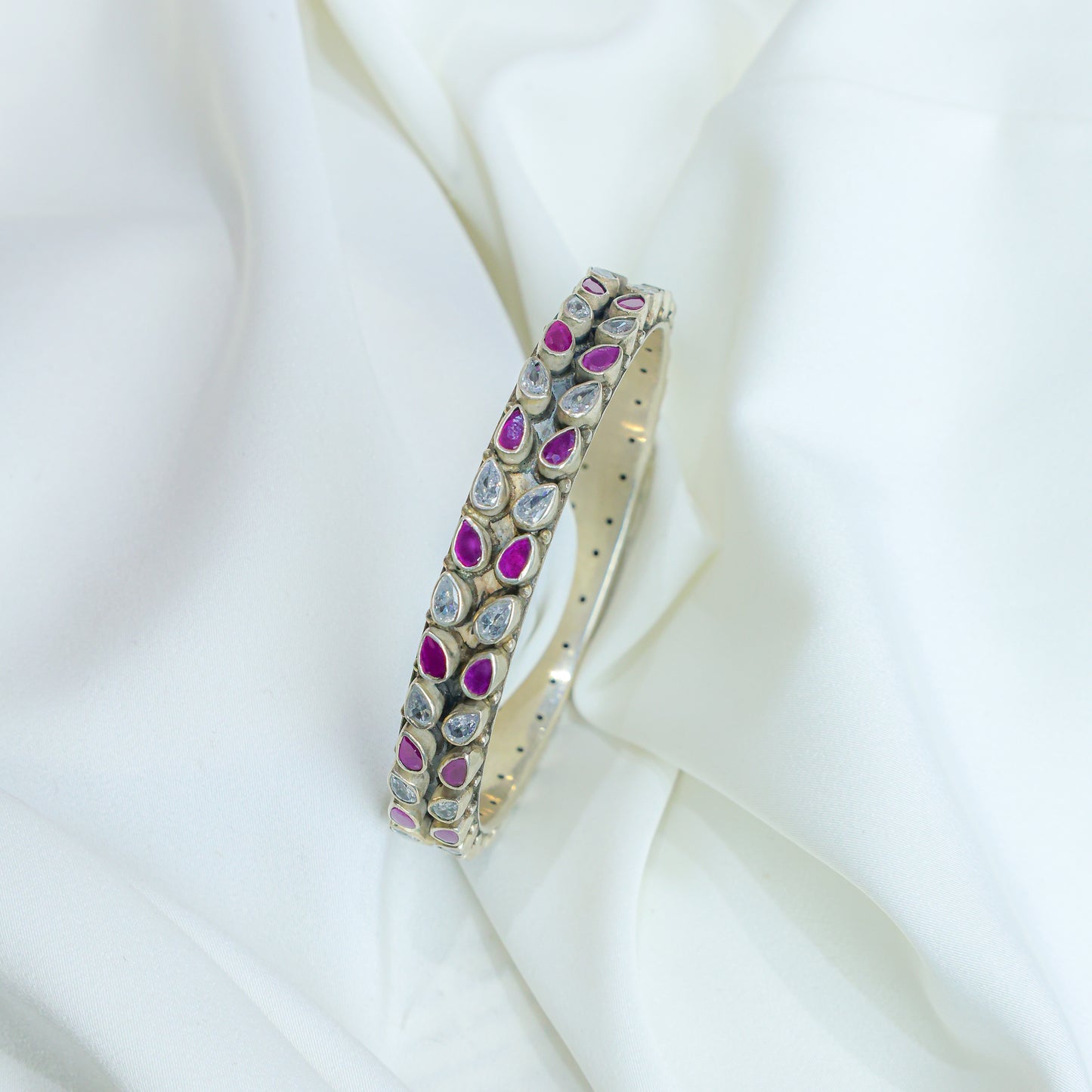 925 Silver Bangle| Asama Cut-stone Silver Teardrop Ruby And Zircon Bangle