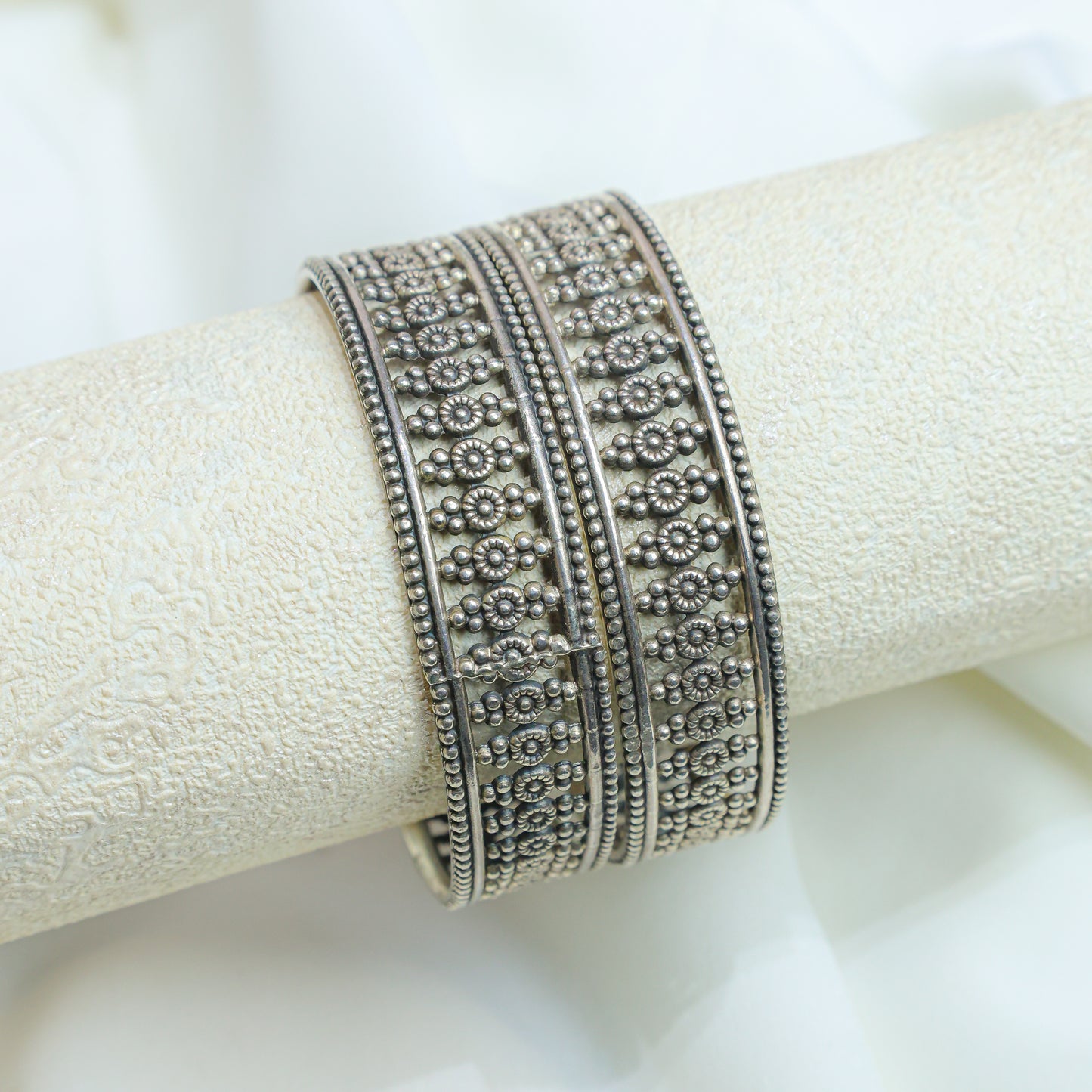 925 Silver Bangles| Ditya Floral Jali Silver Statement Bangle( Single Piece)