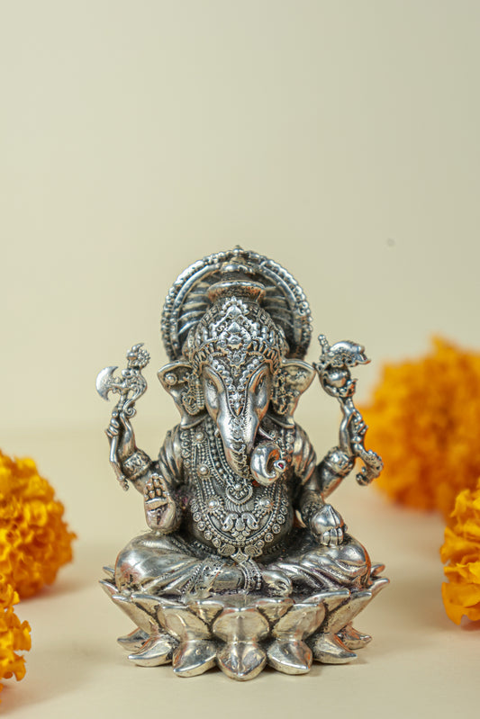 Shreemant Dagdusheth Ganesha Idol