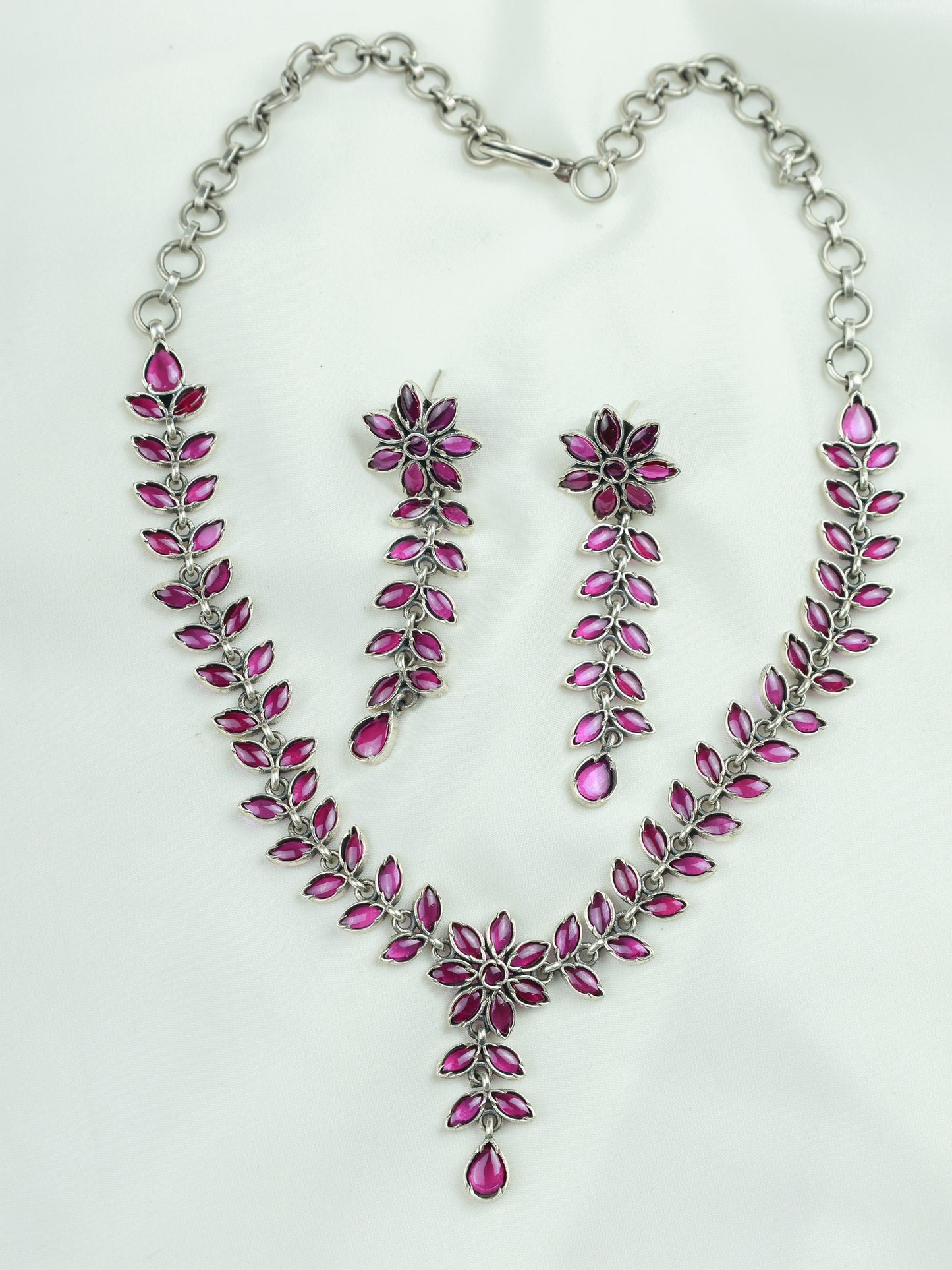Ayushi Semiprecious Delicate Ruby Phool Pati & Petals Silver Necklace With Earrings
