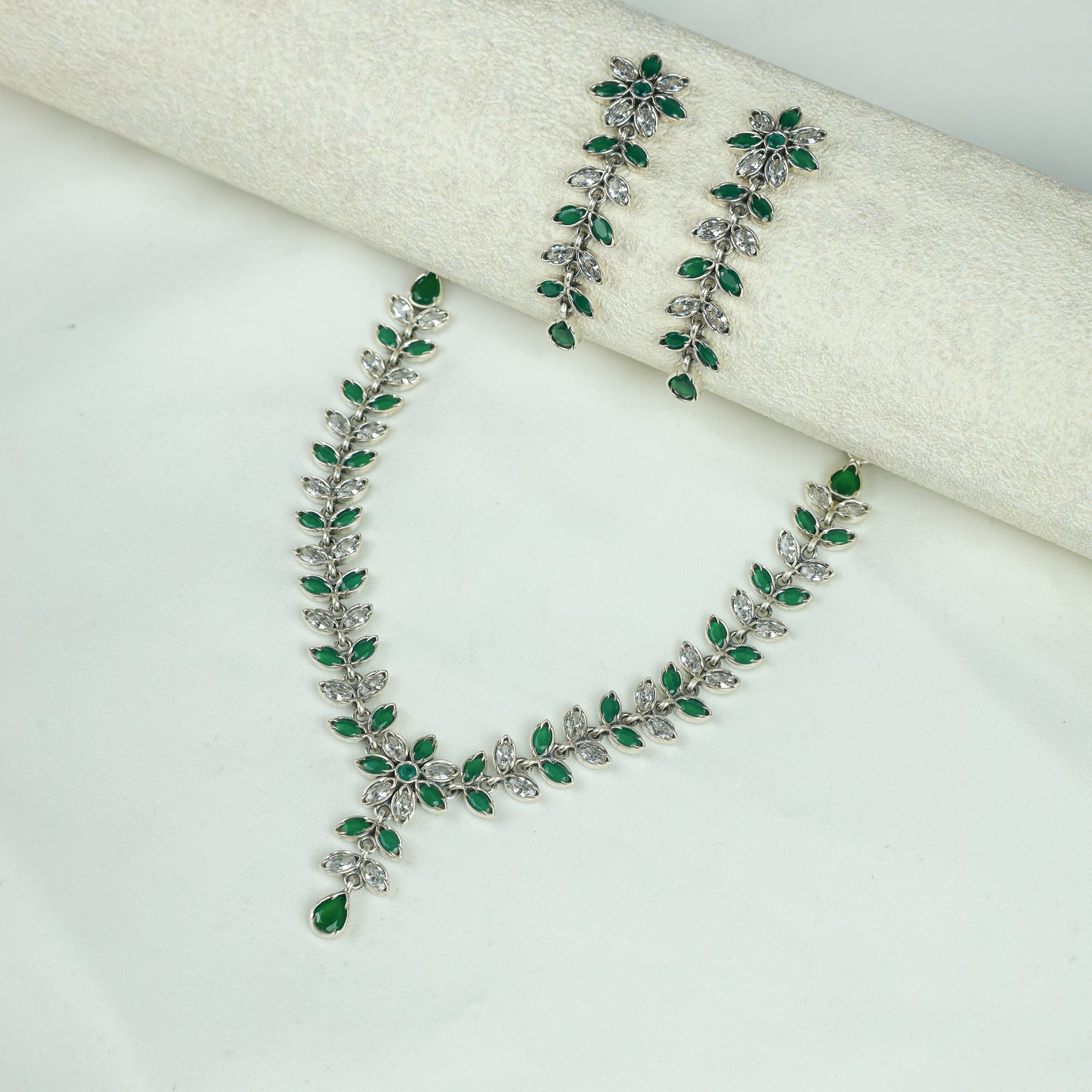 Ayushi Semiprecious Delicate Emerald & Zircon Flower And Petals Silver Necklace Set With Earrings