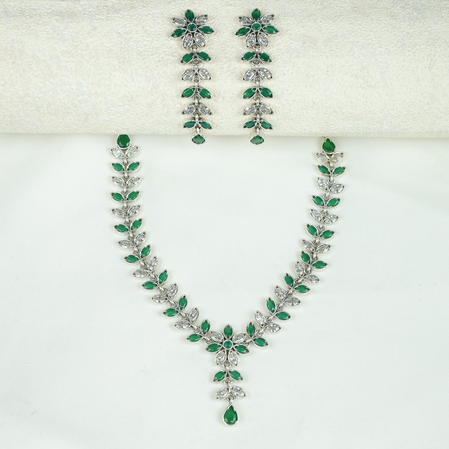 Ayushi Semiprecious Delicate Emerald & Zircon Flower And Petals Silver Necklace Set With Earrings