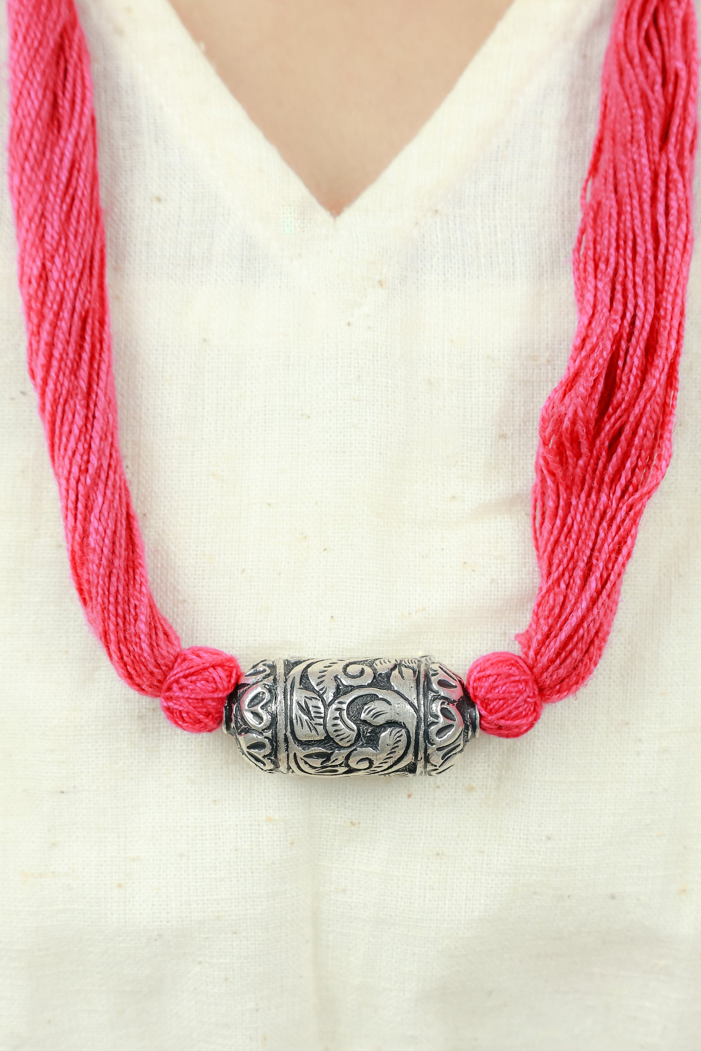 Noor Single Cylinderical Tabeej Scarlet Dori 925 Silver Necklace
