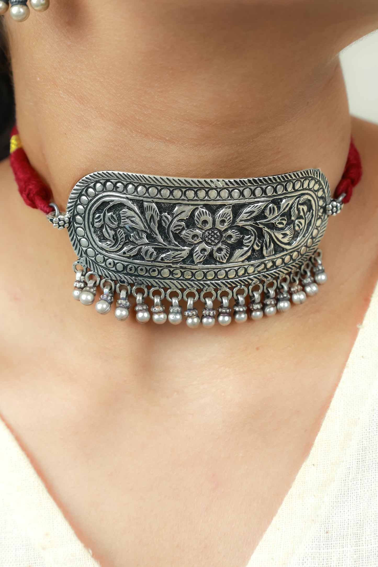 Noor Curved Rectangular 925 Silver Choker Necklace With Maroon Dori