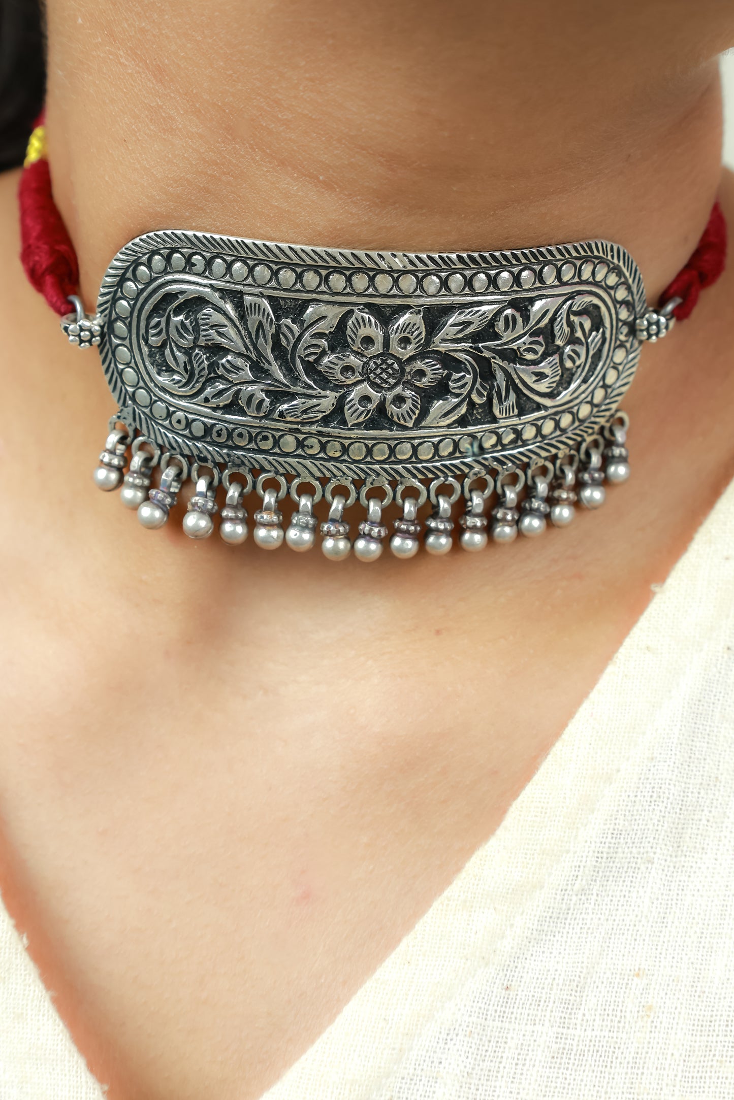 Noor Curved Rectangular 925 Silver Choker Necklace With Maroon Dori