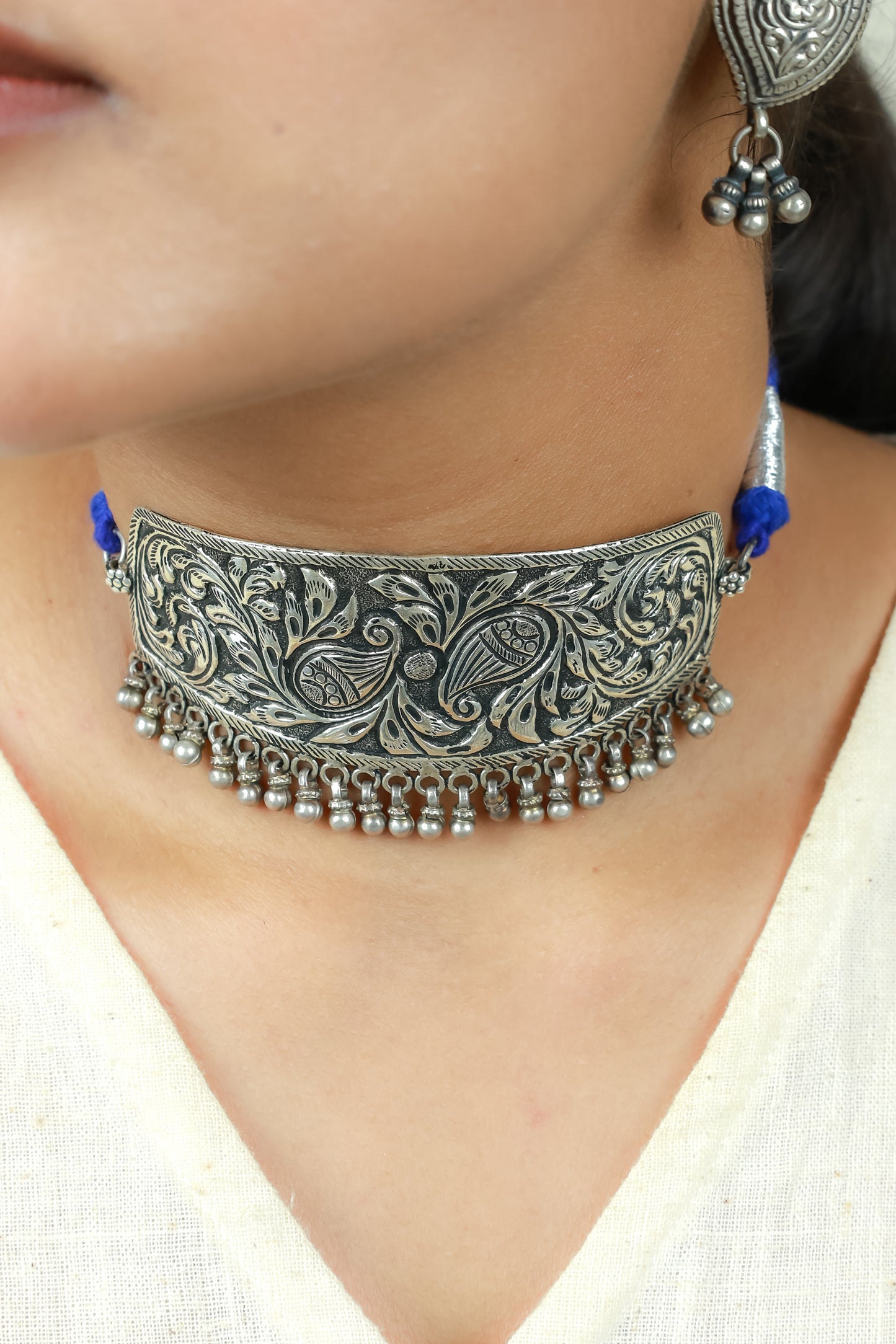 Noor Paisley Motif Chitai 925 Choker Necklace