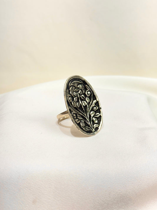 925 Silver Ring| Noor Chitai Floral Oval Shaped Silver Ring