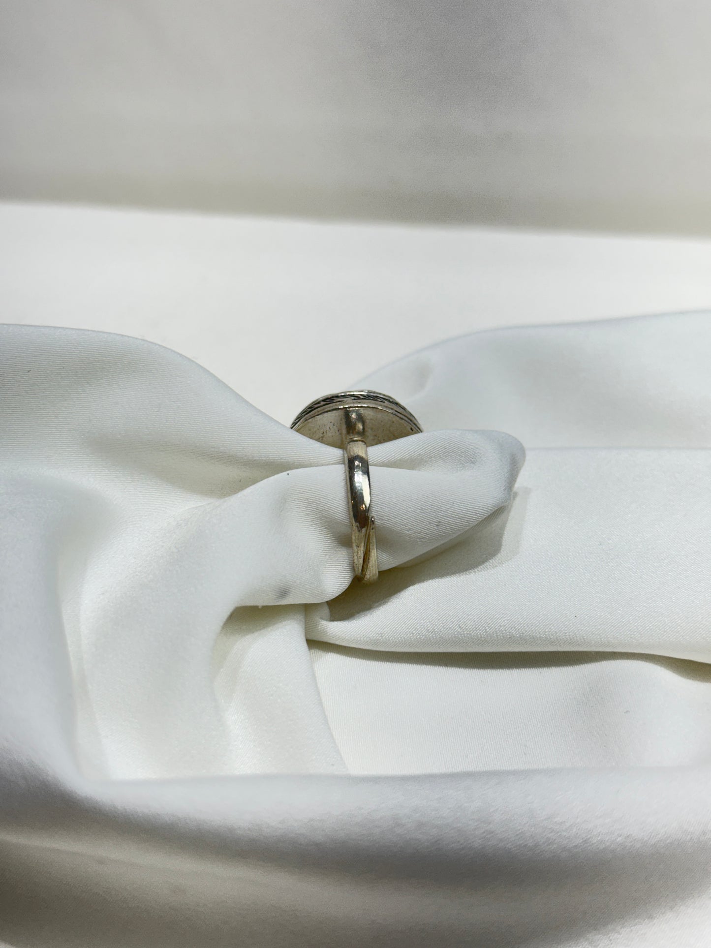 925 Silver Ring| Noor Chittai Floral Gumbad Silver Ring