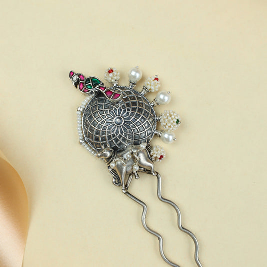 Anokhi Fusion Bird And Nandi Motif Hairpin