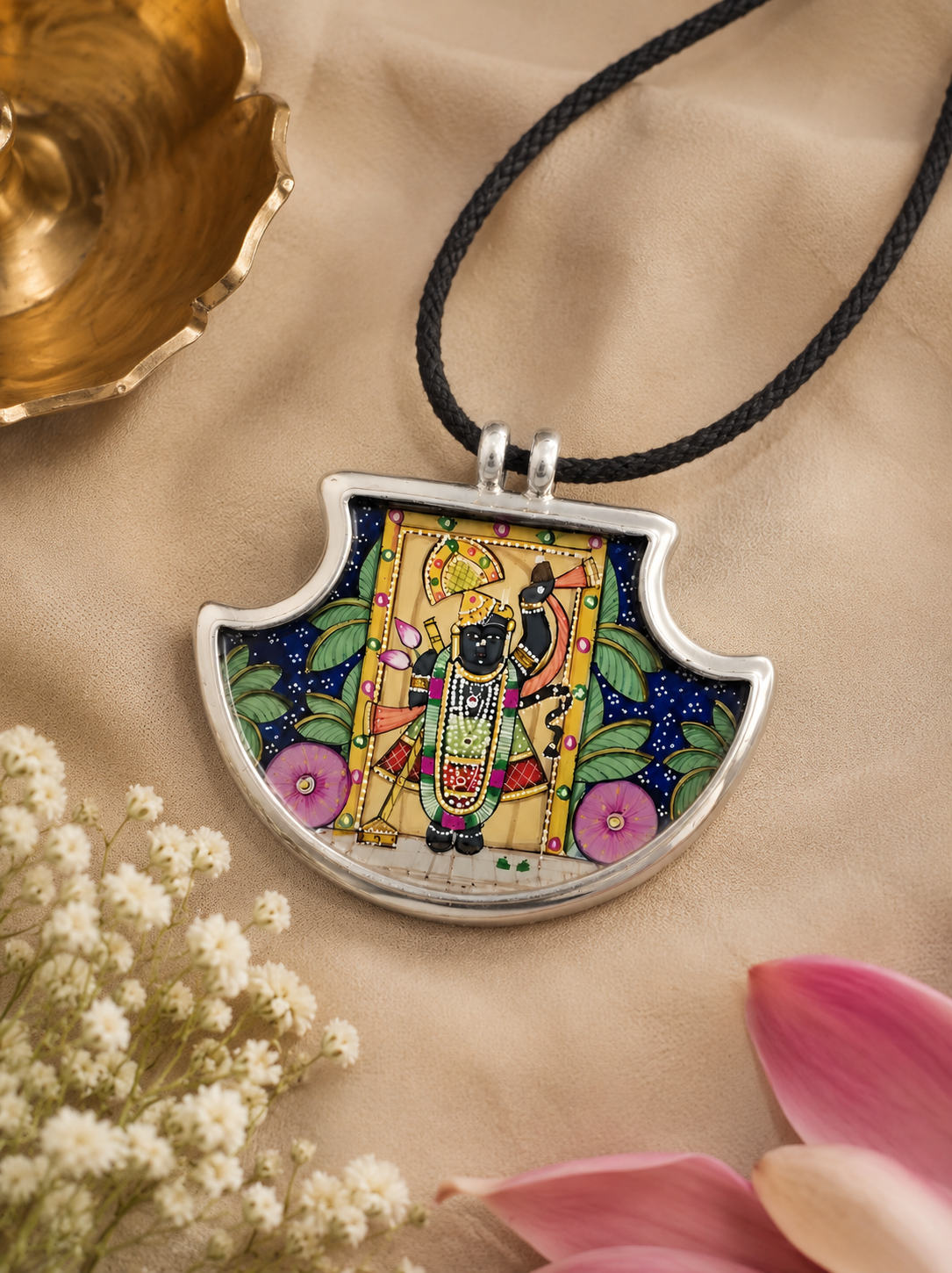 Hastakala Shrinath ji Pichwai Pankhi Silver Pendant