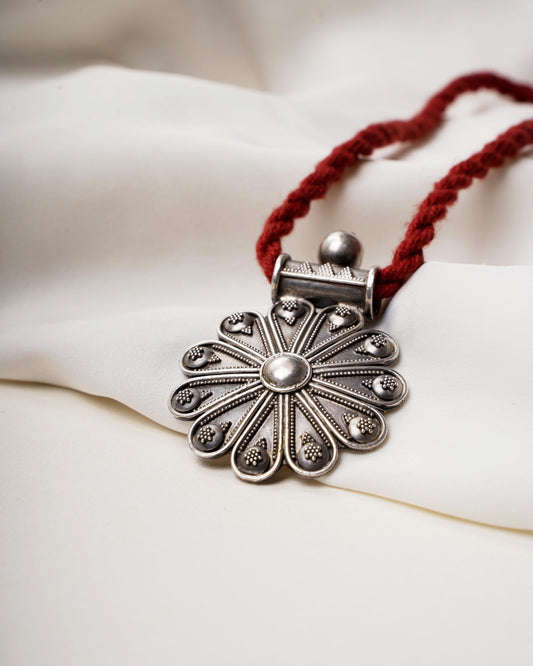 925 Sterling Silver Flower Dori Pendant