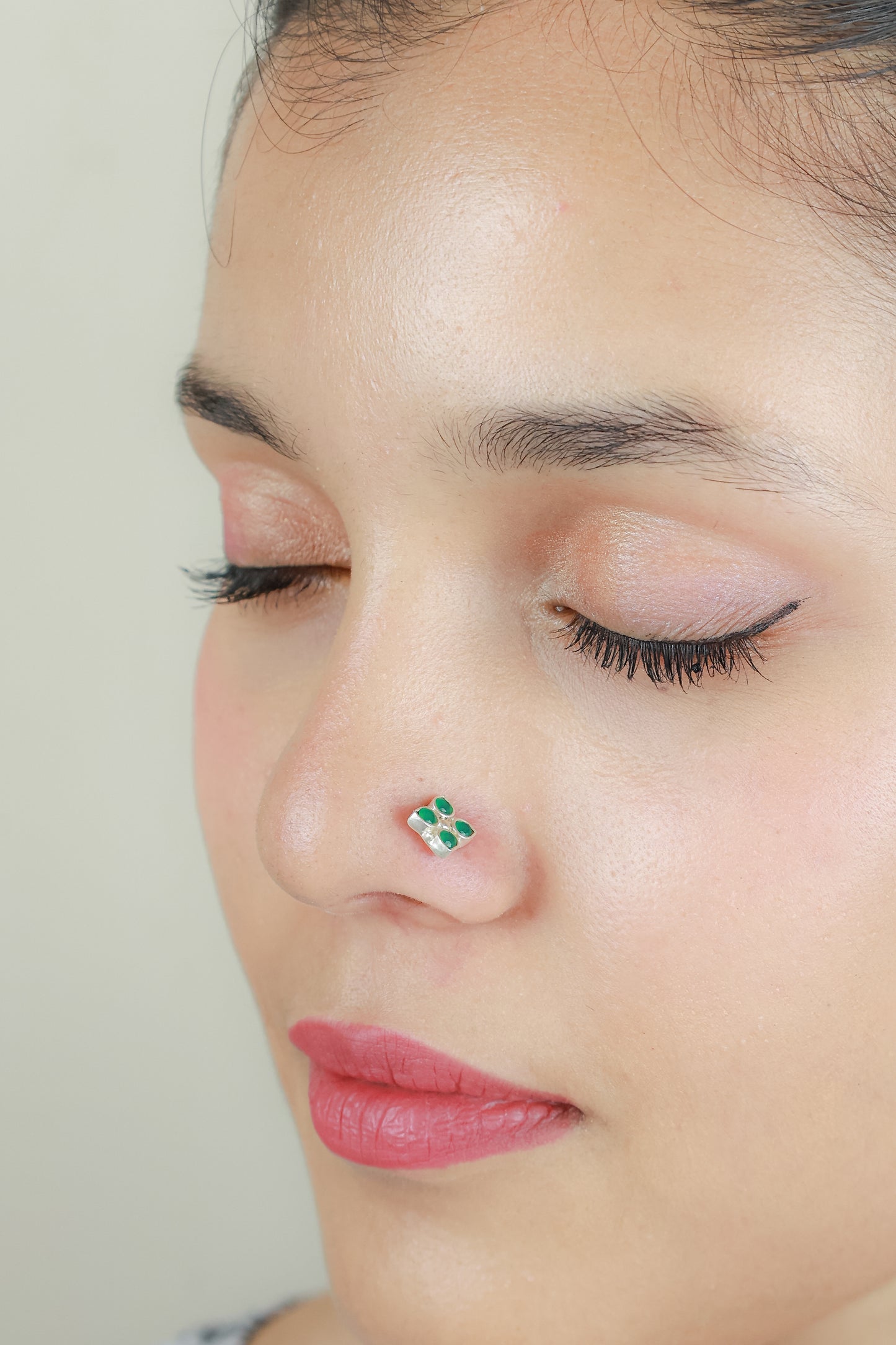 925 Silver Nosepin| Nazakat Emerald Square Shape Silver Nosepin