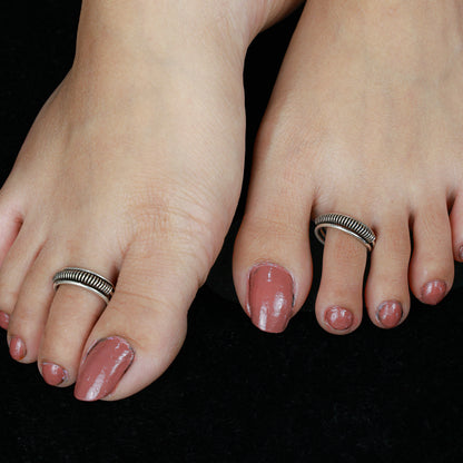 Noor Spiral Silver Toe-Rings( Pair)