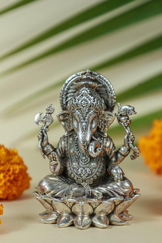Shreemant Dagdusheth Ganesha Idol