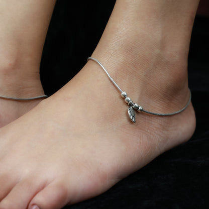 925 Silver Anklet| Nazakat Leaflet Grace Silver Anklet