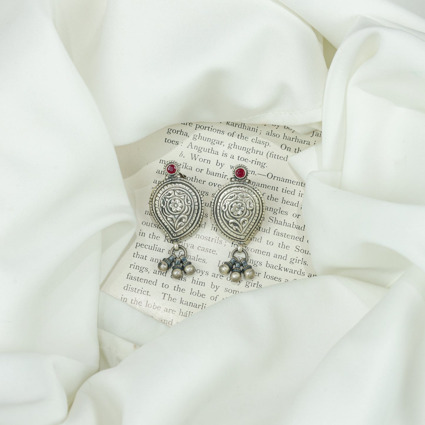 Peshwa Teardrop Multi Stone Silver Choker Necklace With Earrings