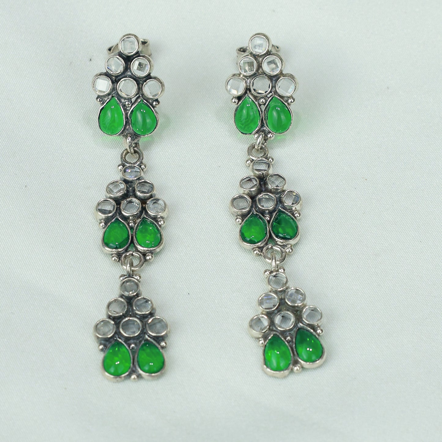 Ayushi Polki Floral Silver Choker Set With Earrings