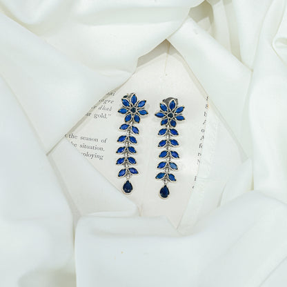 Ayushi Semiprecious Delicate Blue Flower Silver Necklace Set With Earrings