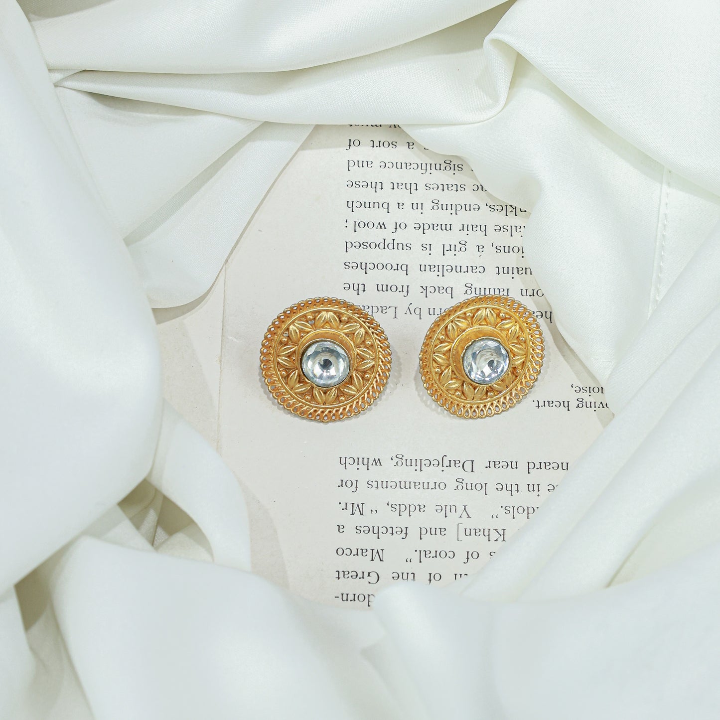 Anokhi  Mandira Golden Motif 925 Silver Choker Necklace Set