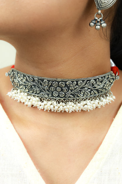 Noor Phool Pati Chitai 925 Choker Necklace With Pearls & Red Dori