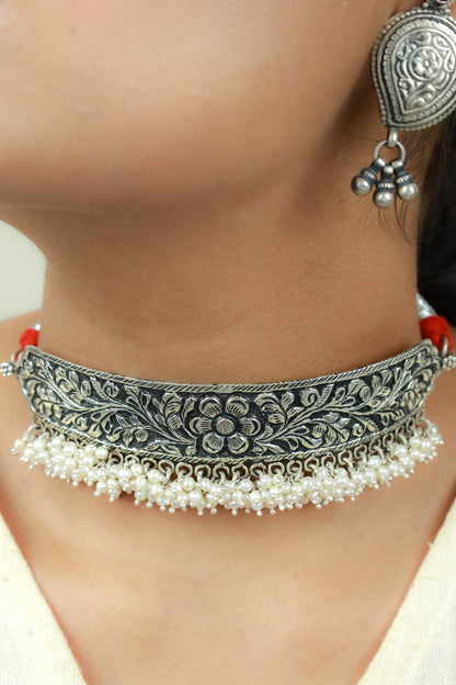 Noor Phool Pati Chitai 925 Choker Necklace With Pearls & Red Dori