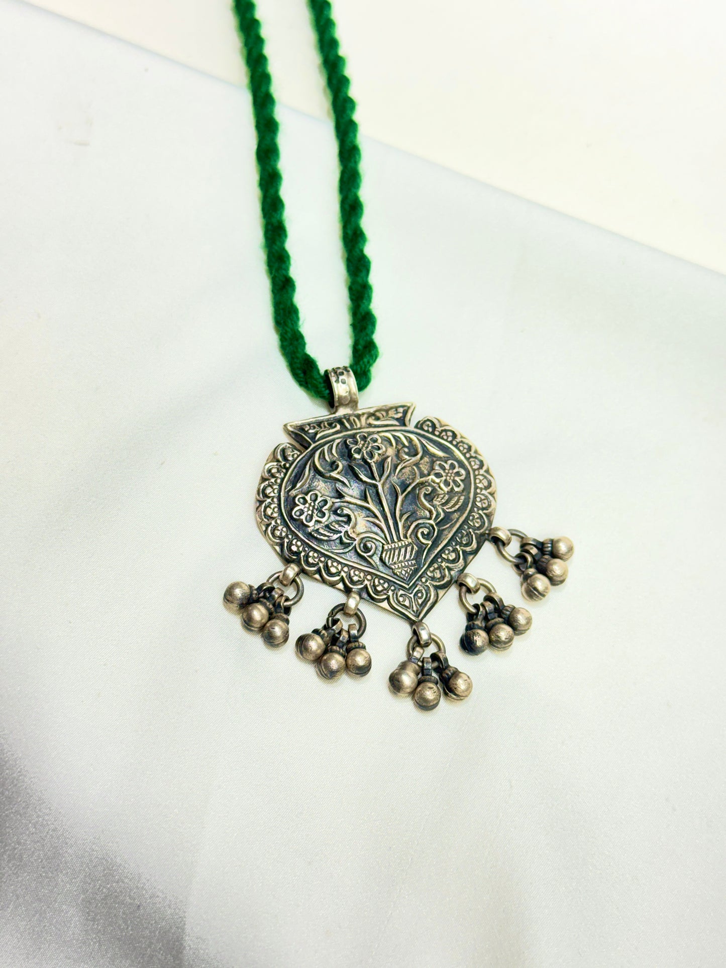 925 Silver Necklace|Tridha Phool Paan Shaped Silver Pendant With Ghungroo