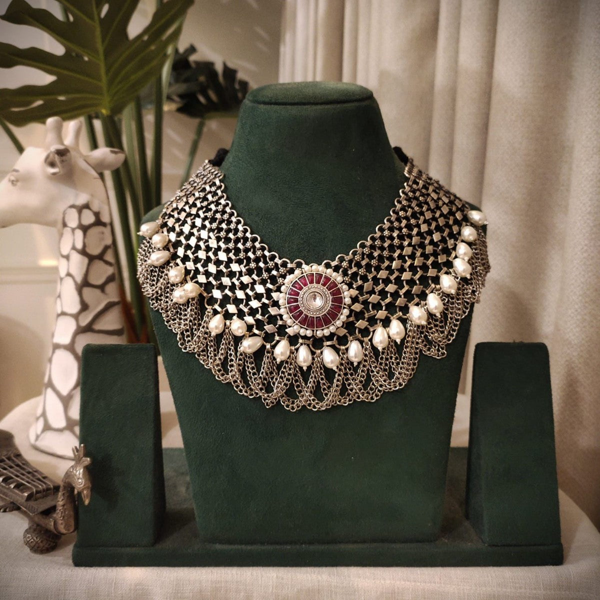 Tribal Tales Rani Pearl Kundan Fusion Necklace